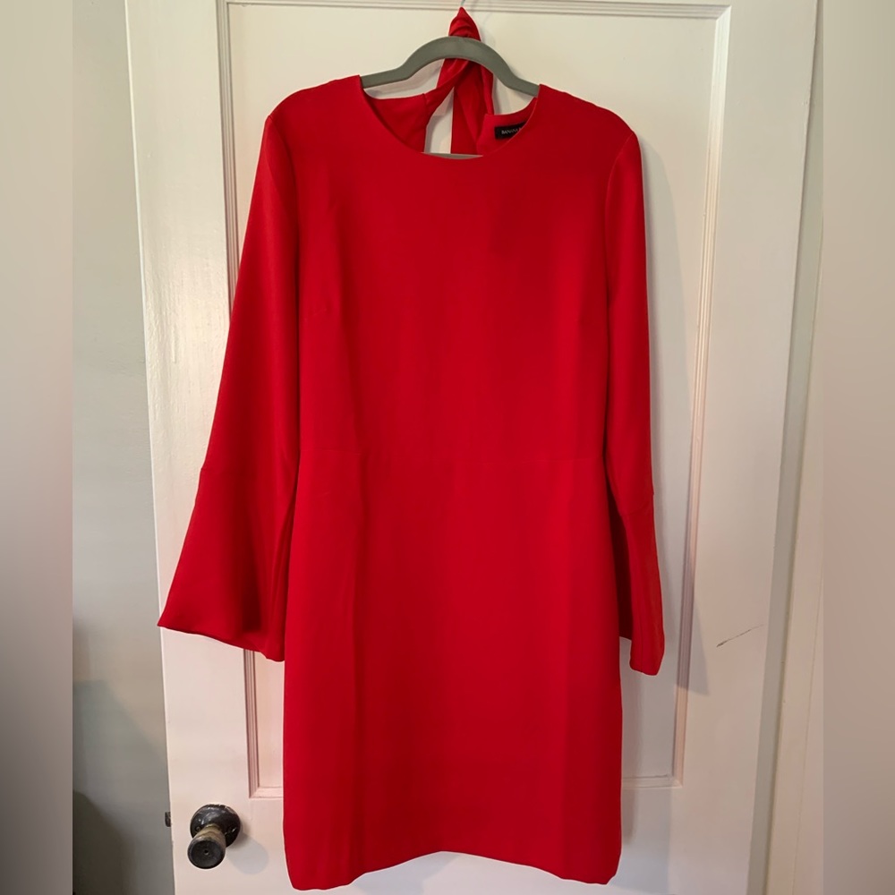 Women’s Banana Republic red bell sleeve dress. Size 14. NWT.